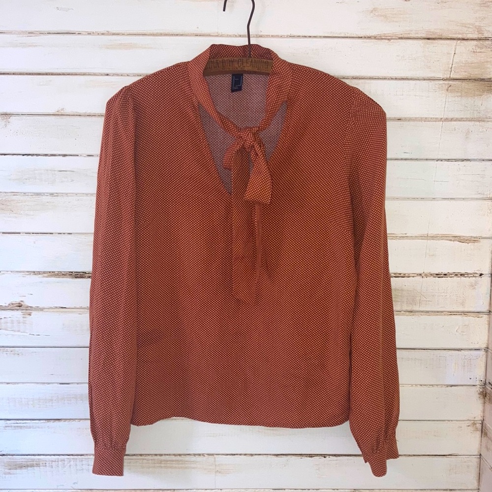 Forever 21 Long Sleeve Blouse Top Women’s Size Medium Orange Polka Dot